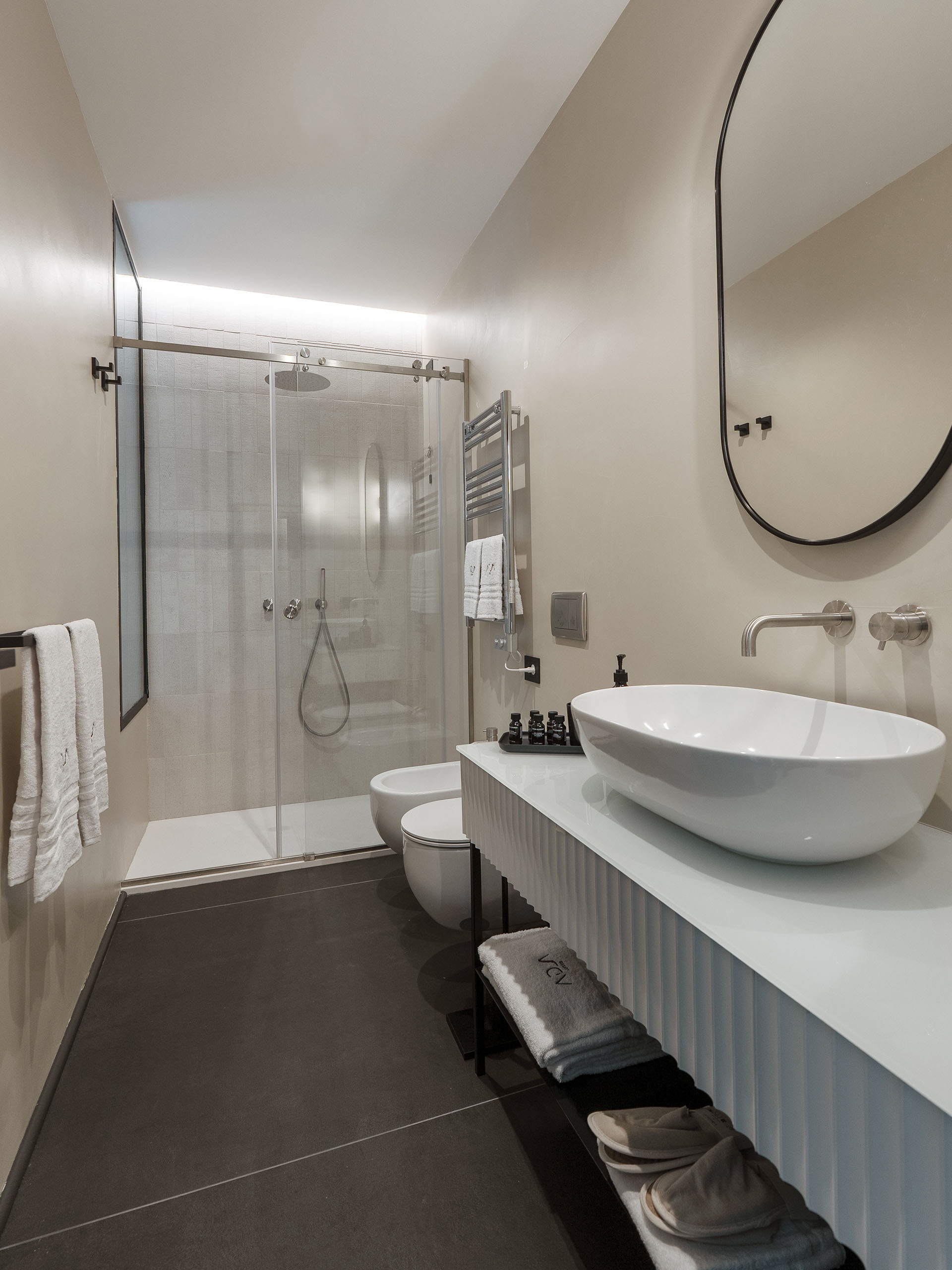 camera queen superior bagno
